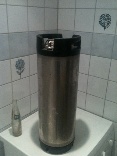 http://www.humle.se/punbb/images/upload/IMG_1002.JPG