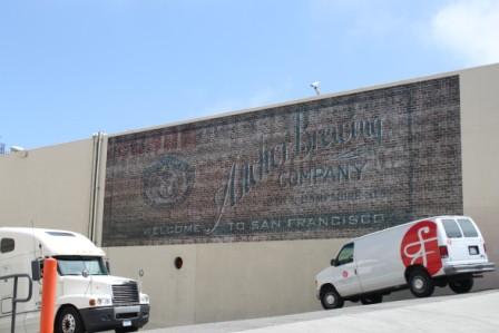 http://www.humle.se/punbb/images/upload/Old%20brick%20wall%20outside%20brewery.jpg